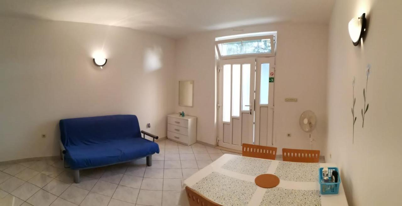 Apartments Sretna Carnac Ngoại thất bức ảnh