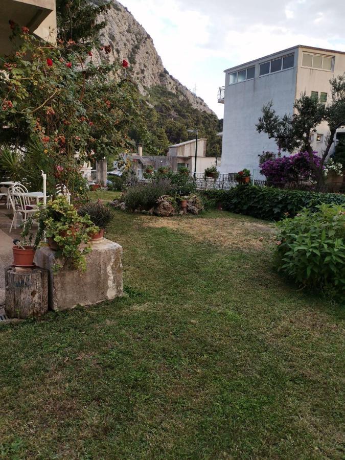 Apartments Sretna Carnac Ngoại thất bức ảnh